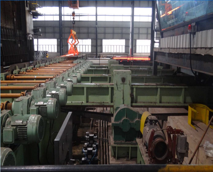 Billet supporting machine